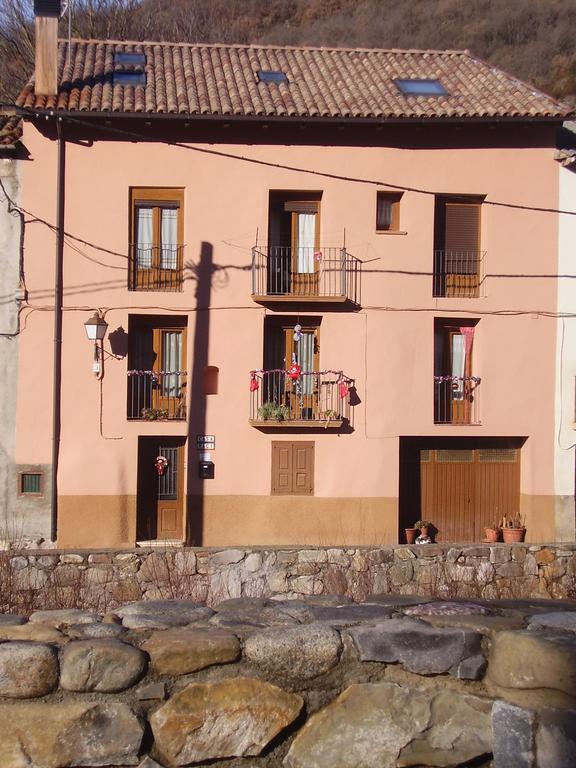 شقة Casa Magi Vilaller الغرفة الصورة